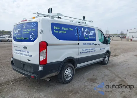 2024 Ford Transit T-150 z USA, uszkodzony, nr VIN 1FTYE2Y82RKA51267